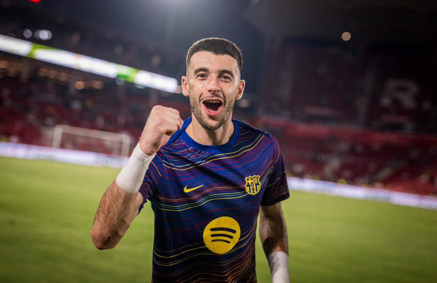 جوان جارسيا يستعيد مكانه الأساسي بتشكيل البرسا