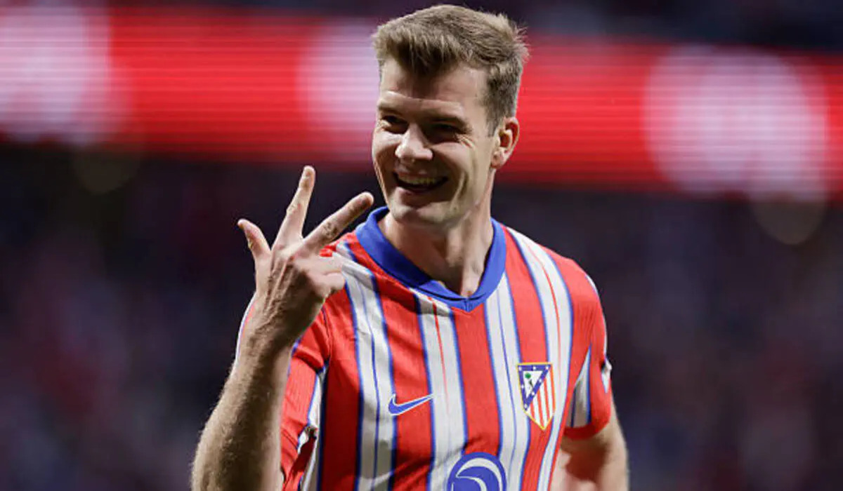 سيميوني يتمسك ببقاء سورلوث