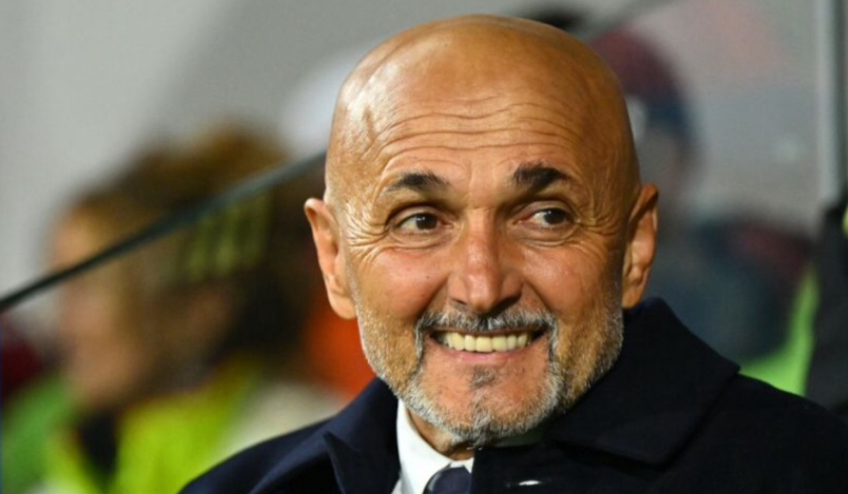 سباليتي يدافع عن تكتيكه أمام نابولي