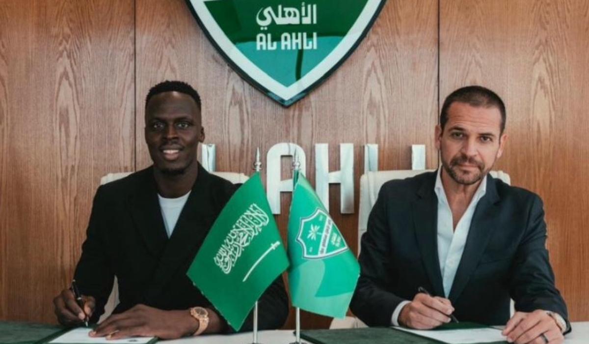 رسميا: ميندي مستمر مع بطل آسيا