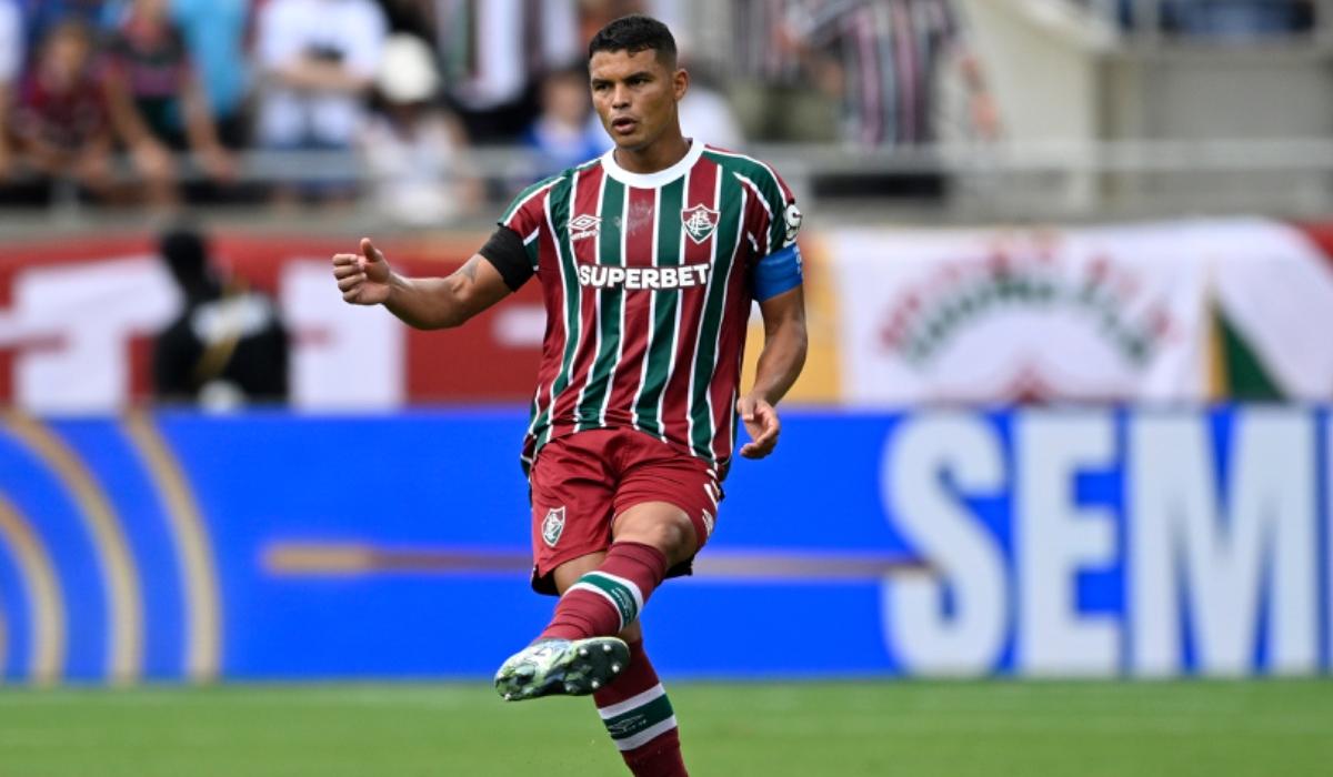 تياجو سيلفا ينوي العودة لأوروبا