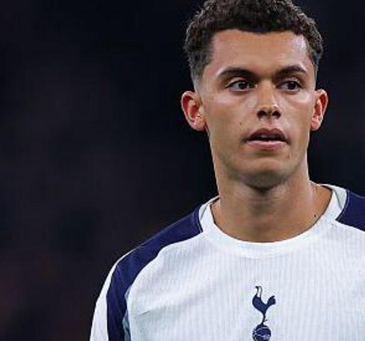 جناح السبيرز يقترب من بالاس