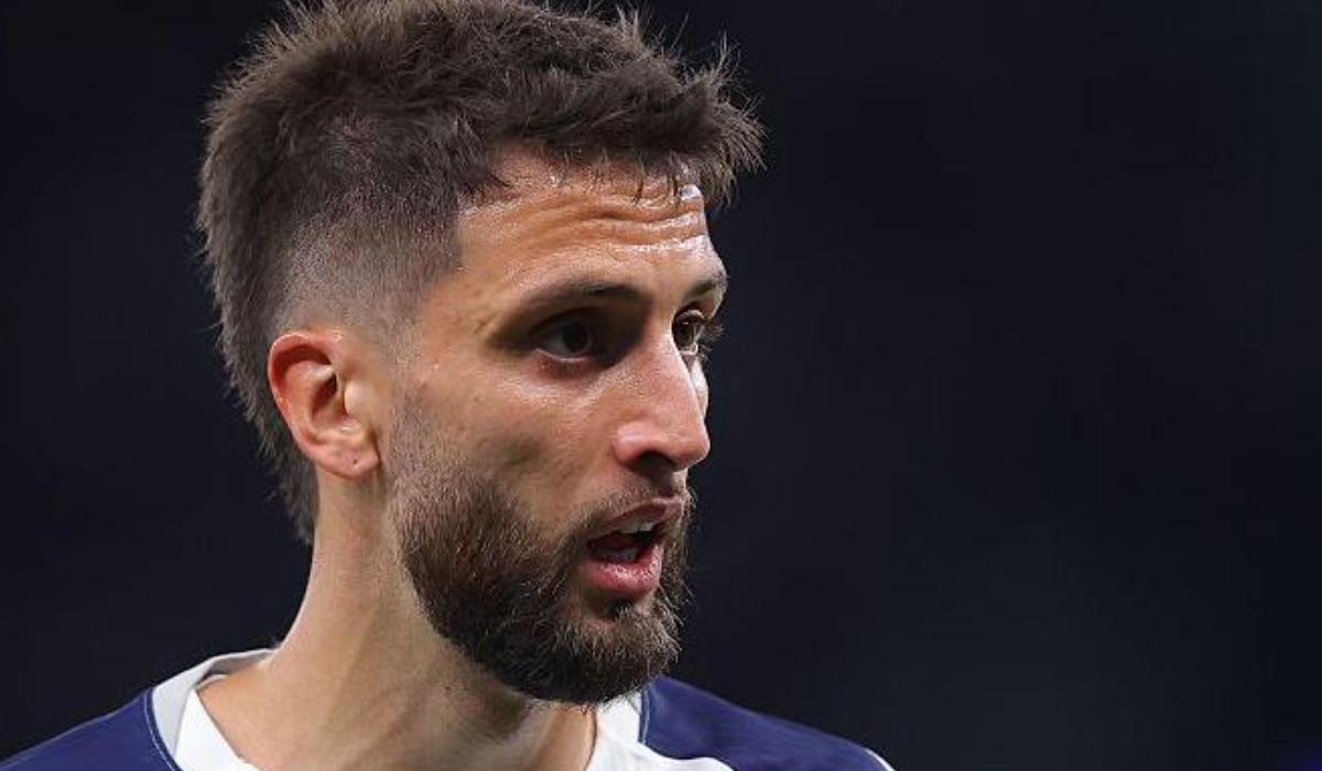 ضربة موجعة لخط وسط توتنهام