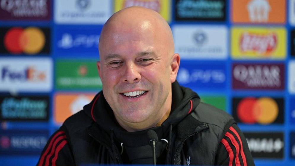 سلوت: قدمنا مباراة كبيرة أمام خصم قوي