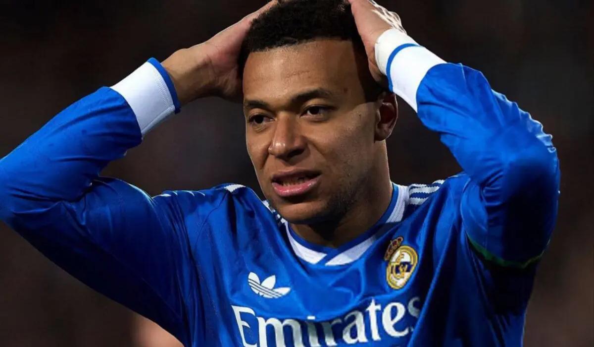 مبابي خارج قائمة مباراة اليوم