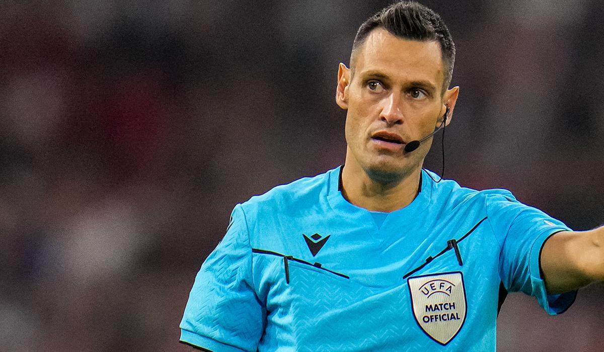 الإعلان عن حكم قمة ليفربول وسان جيرمان