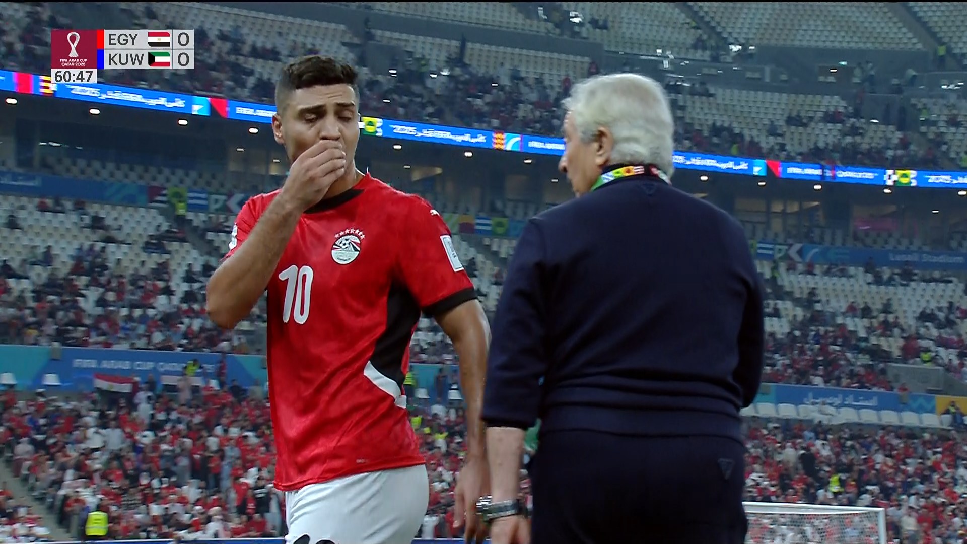 محمد شريف يعلق على لقطة المشادة مع حلمي طولان