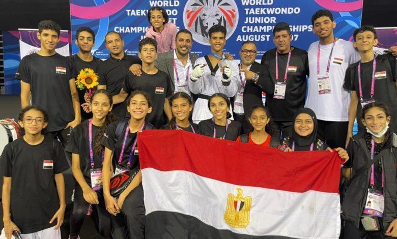 رئيس نادي الأوليمبي يهنىء رقية مصصطفى بعد ذهبية التايكوندو