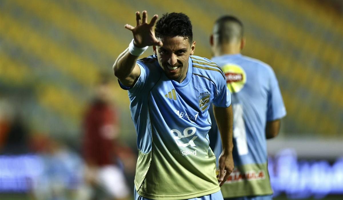 كأس عاصمة مصر: الأهلي يعبر سيراميكا بهدف طاهر