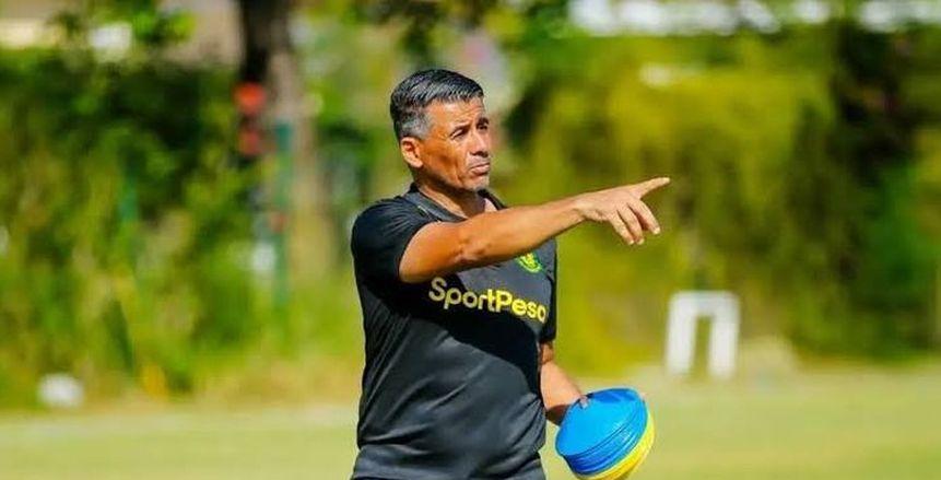 ميلود حمدي يطلب الرحيل عن تدريب الإسماعيلي