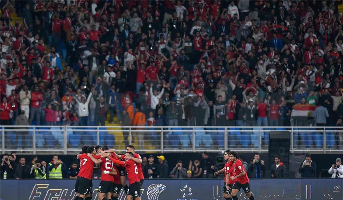 الاتفاق بين منتخبى مصر والسعودية على إجراء استثنائي خلال المباراة