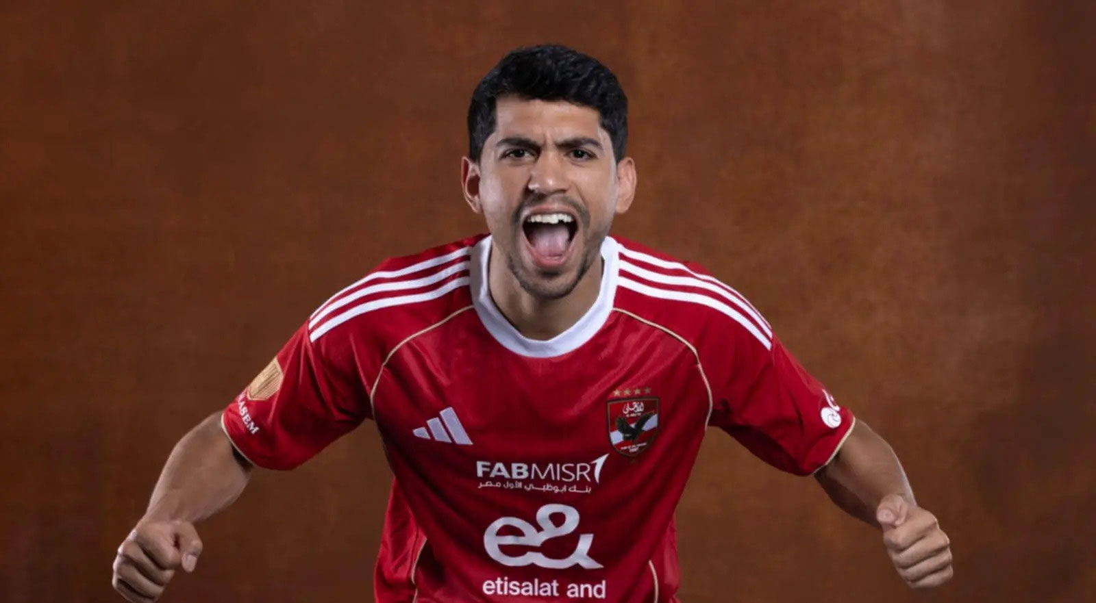 الأهلي يكشف سبب غياب شكري وعبد القادر عن لقاء الشبيبة