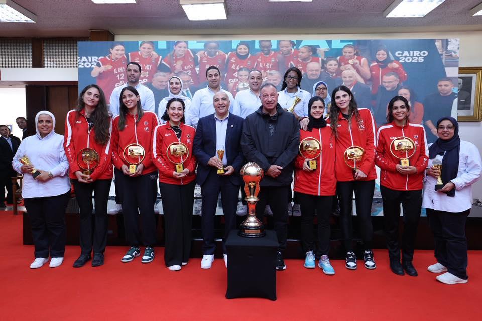 الأهلي يكرم سيدات السلة بعد الإنجاز الأفريقي