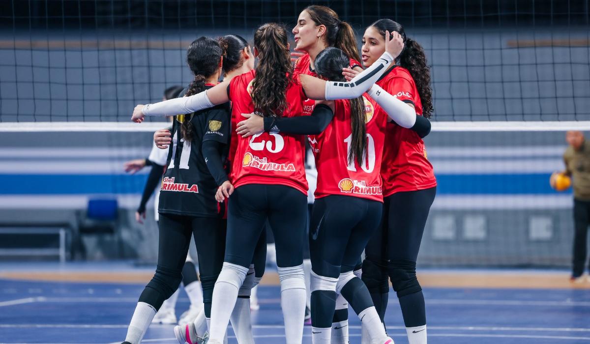 الأهلي يحسم لقب دوري المرتبط لآنسات الطائرة