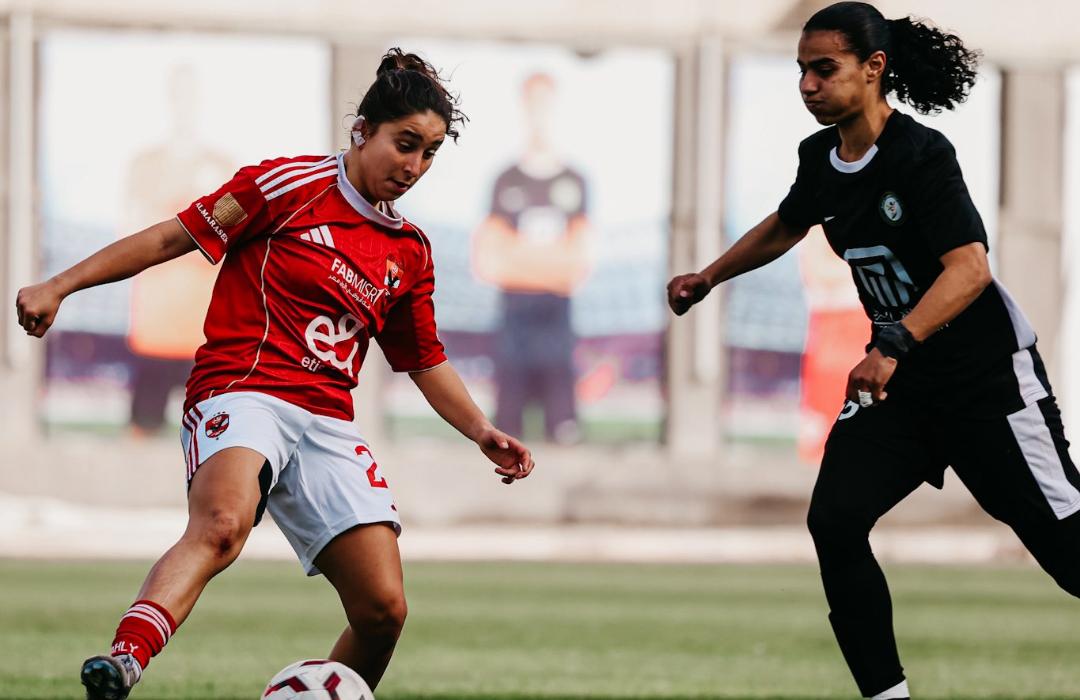 الأهلي يواصل مطاردة مسار برباعية أمام البنك