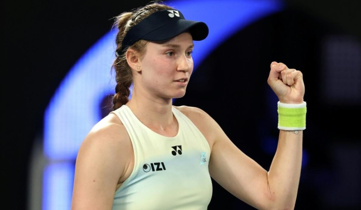 ريباكينا تؤكد المشاركة في بطولة دبي للتنس