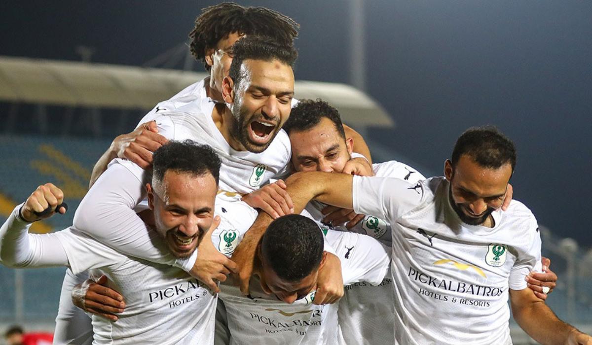 المصري يمنح لاعبيه مكافأة بعد التأهل لربع نهائي الكونفدرالية