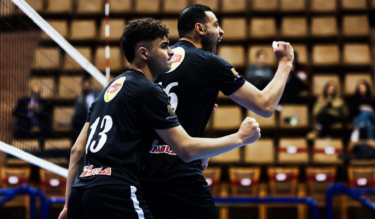 الأهلي يهزم الترسانة في دوري سوبر الطائرة