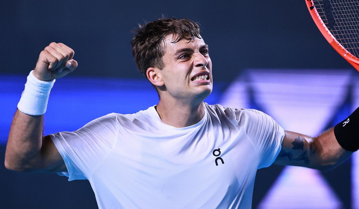 كوبولي يحرز لقب أكابولكو للتنس