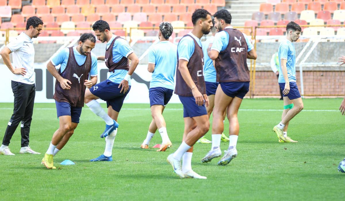 تحديد موعد مباراتي المصري وشباب بلوزداد