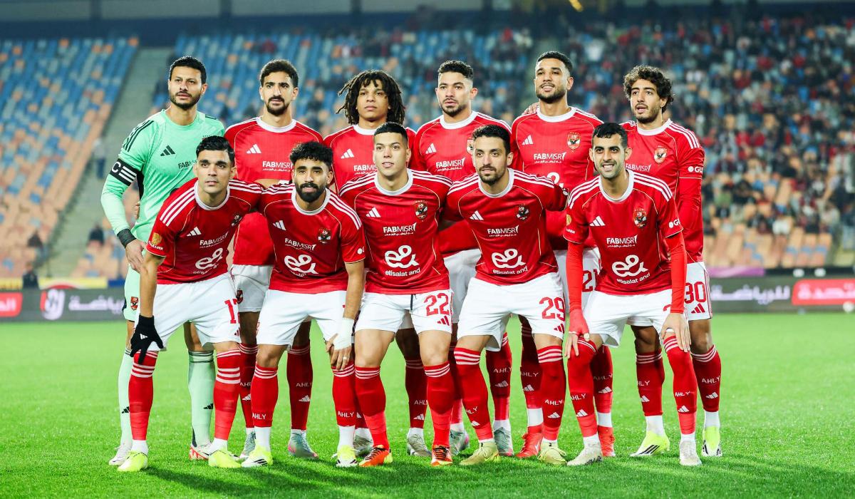 الأهلي يجمد مستحقات اللاعبين