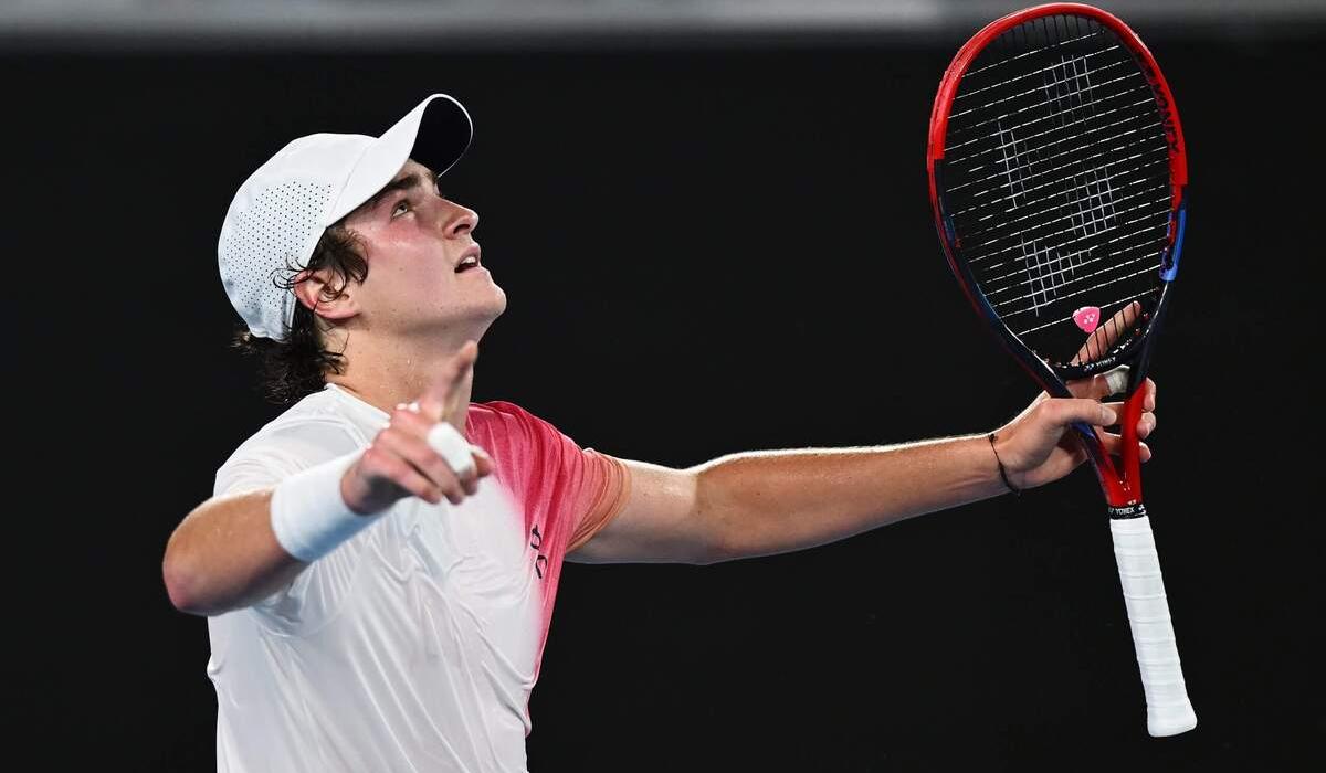 فونسيكا يتأهل لمواجهة ألكاراز في دورة ميامي للتنس