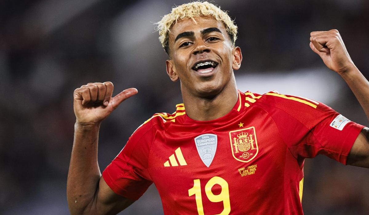 لامال يغيب عن مران إسبانيا الجماعي قبل ودية مصر