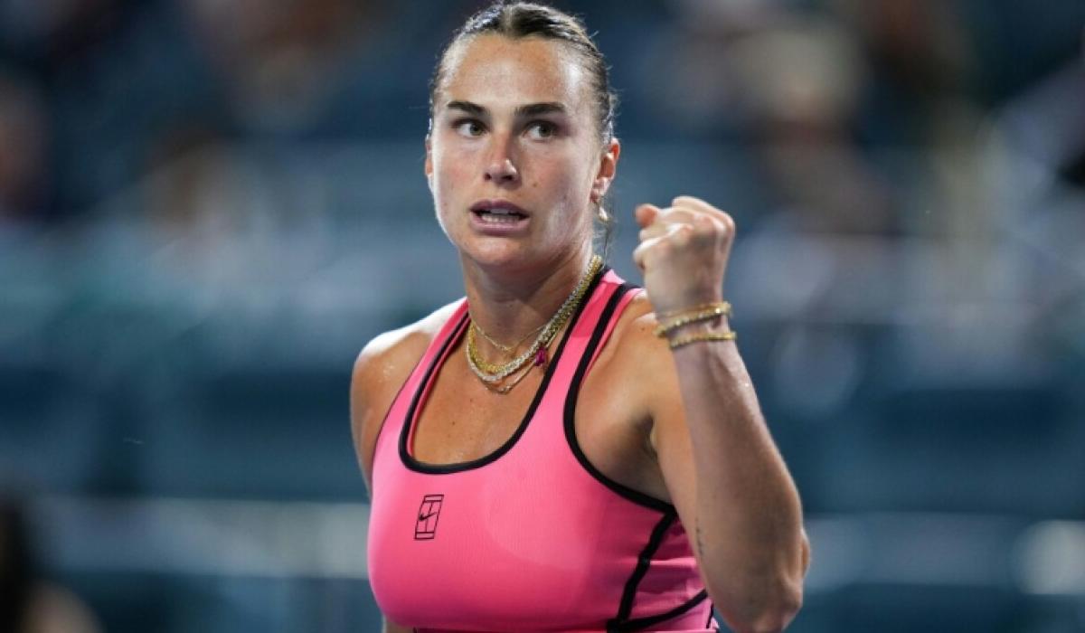 سبالينكا تضرب موعداً مع جوف في نهائي ميامي للتنس