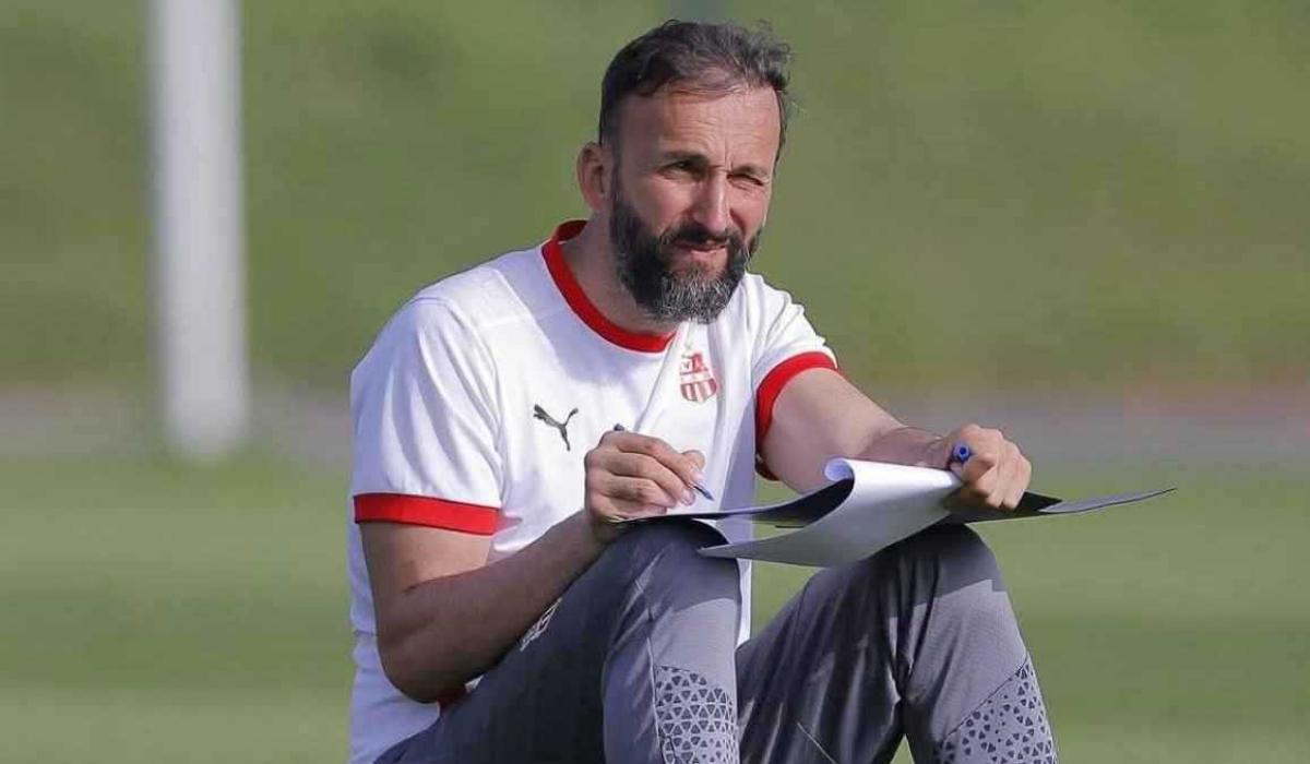 شباب بلوزداد يعلن ايقاف مدربه راموفيتش