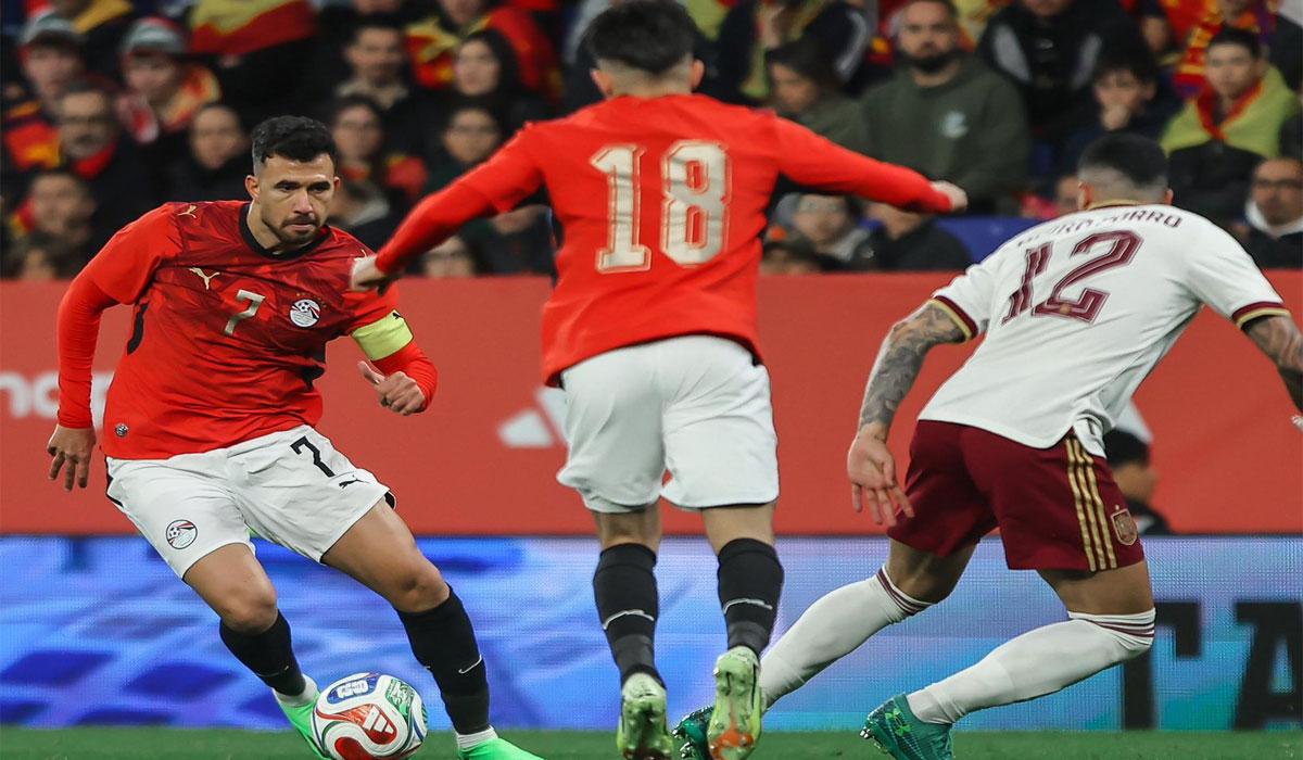 الاتحاد الإسباني يدين الهتافات العنصرية في ودية مصر