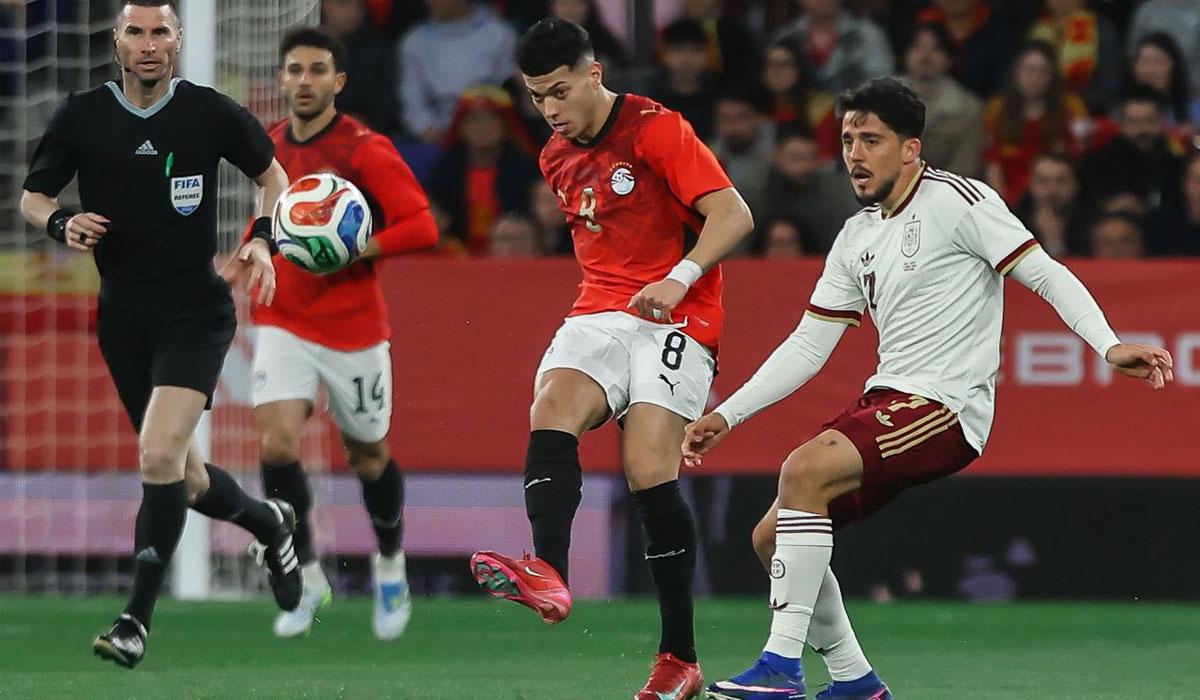 إدانة رسمية للهتافات العنصرية في ودية مصر وإسبانيا