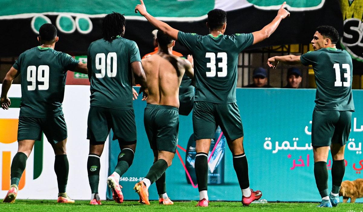 فيفا يعلن رفع إيقاف القيد عن زعيم الثغر