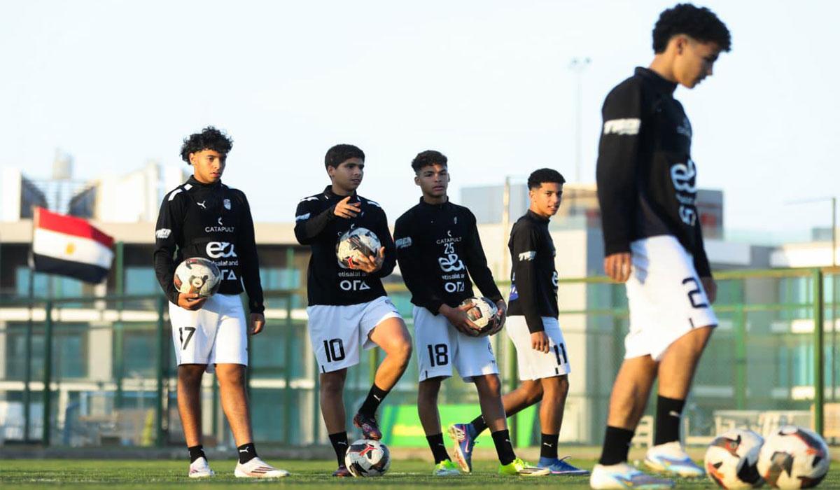تدريب مفتوح لمنتخب الناشئين قبل السفر للمغرب