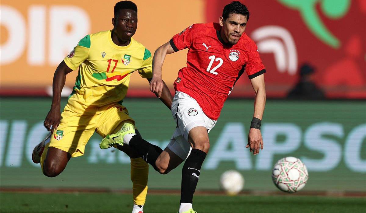 حسام حسن يستقبل حمدي وإسلام عيسى في معسكر المنتخب