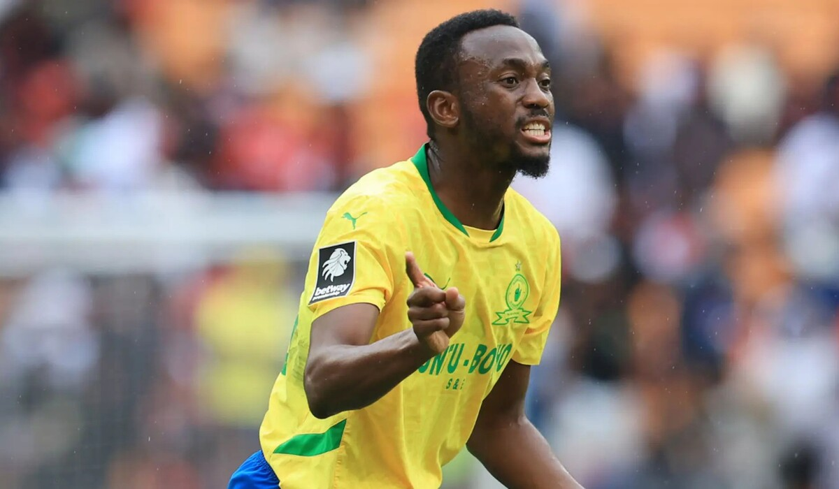 نجم صن داونز يبدأ فترة التأهيل بعد جراحة ناجحة في الفك