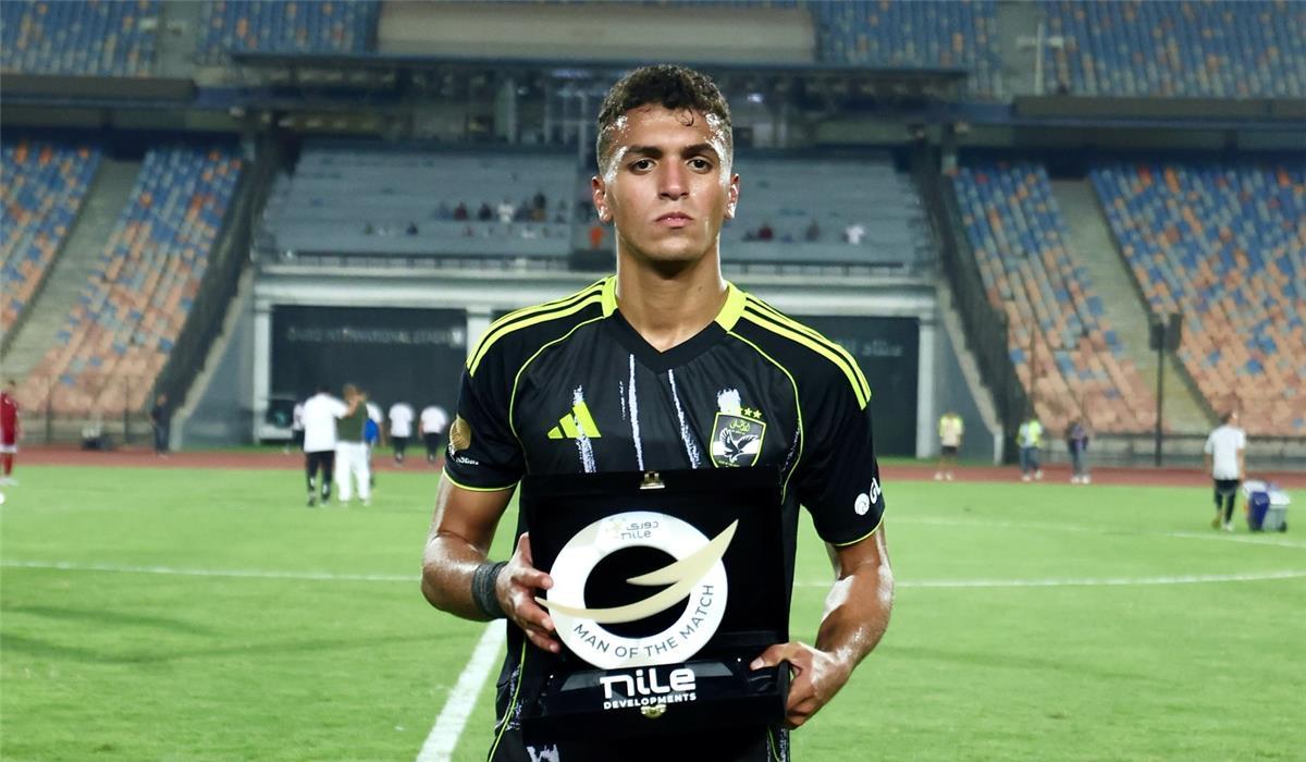 ياسين مرعي ومحمد شريف يعودان لتدريبات الأهلي اليوم