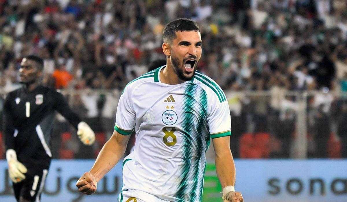 كان 2025... عوار خارج قائمة الجزائر للإصابة، وعبدلي بدلا منه