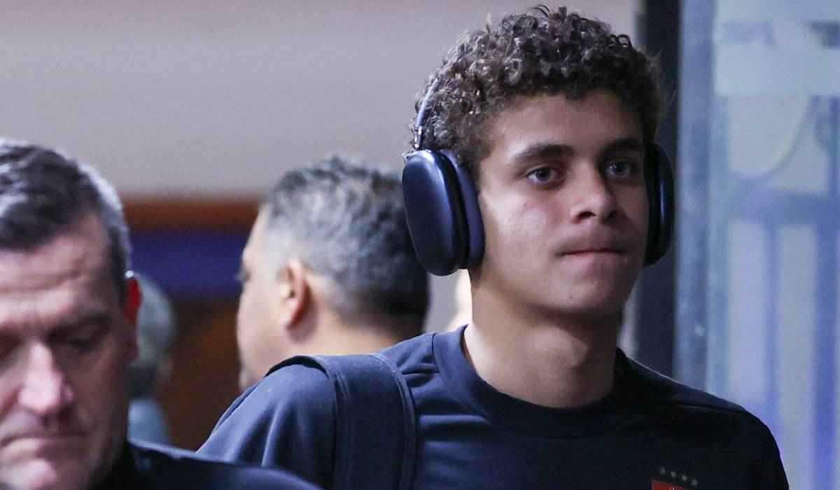 إنفراجة في مفاوضات برشلونه مع الأهلي لضم حمزة عبد الكريم