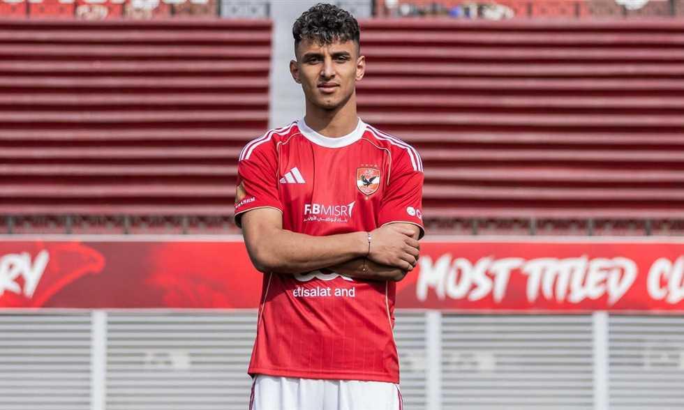 رسميا... أحمد عيد ثالث صفقات الأهلي الشتوية