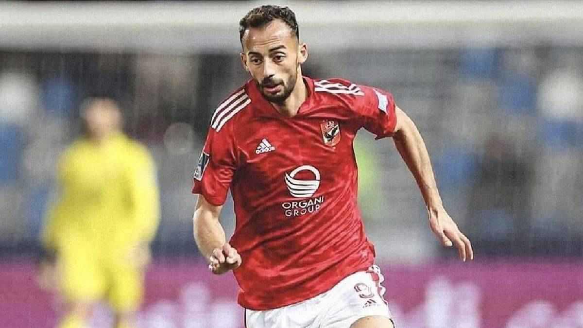 الأهلي يرفض زيادة العرض المالي لتجديد عقد أحمد عبد القادر