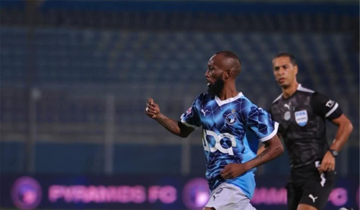 بلاتي توريه يرحل عن بيراميدز وينتقل لأهلي طرابلس