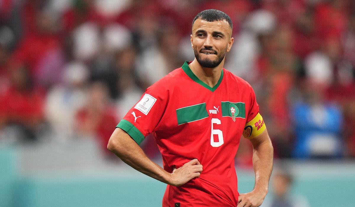 بعد 13 عاما بقميص أسود الأطلس... رومان سايس يعتزل دوليا