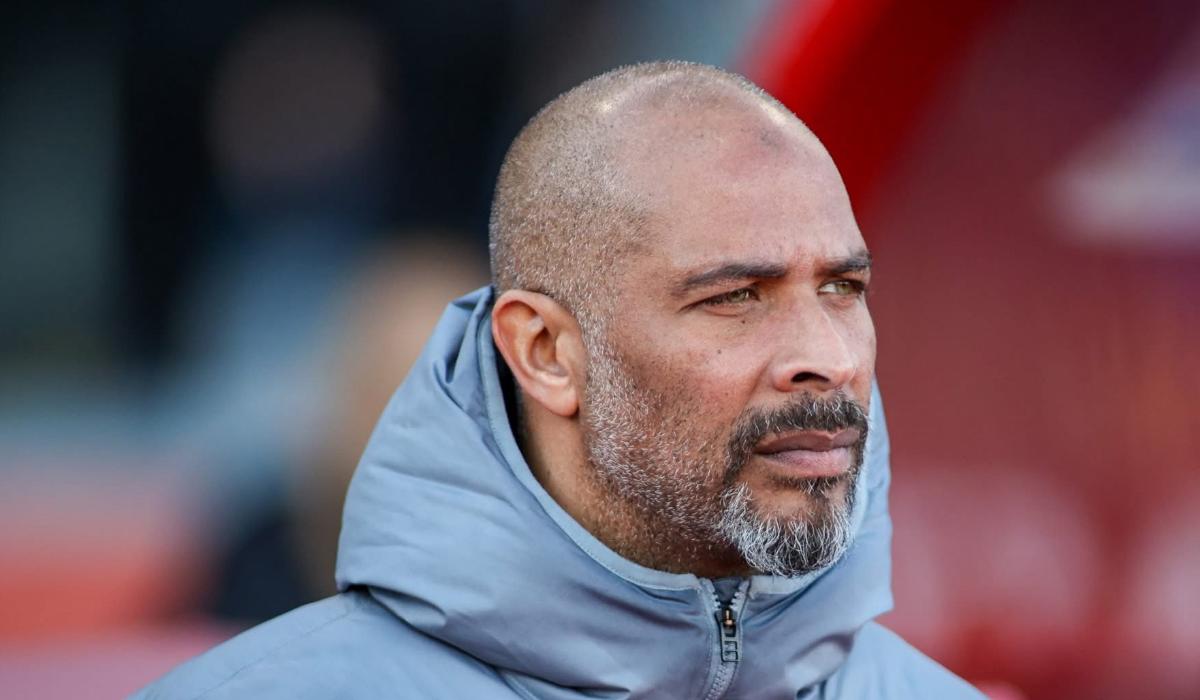 إيريك شيل يضع شروطه لتجديد عقده مع منتخب نيجيريا