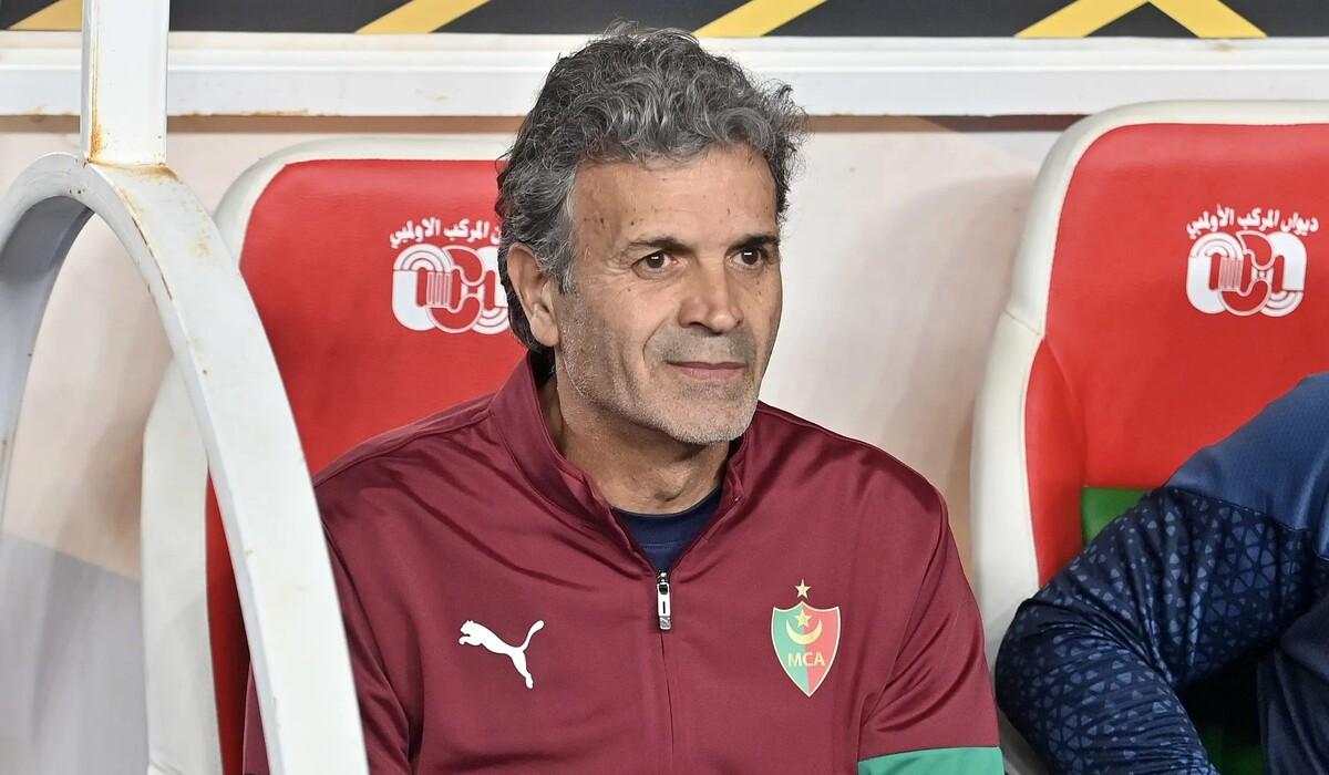 رسميا... خالد بن يحيى يعود لتدريب مولودية الجزائر