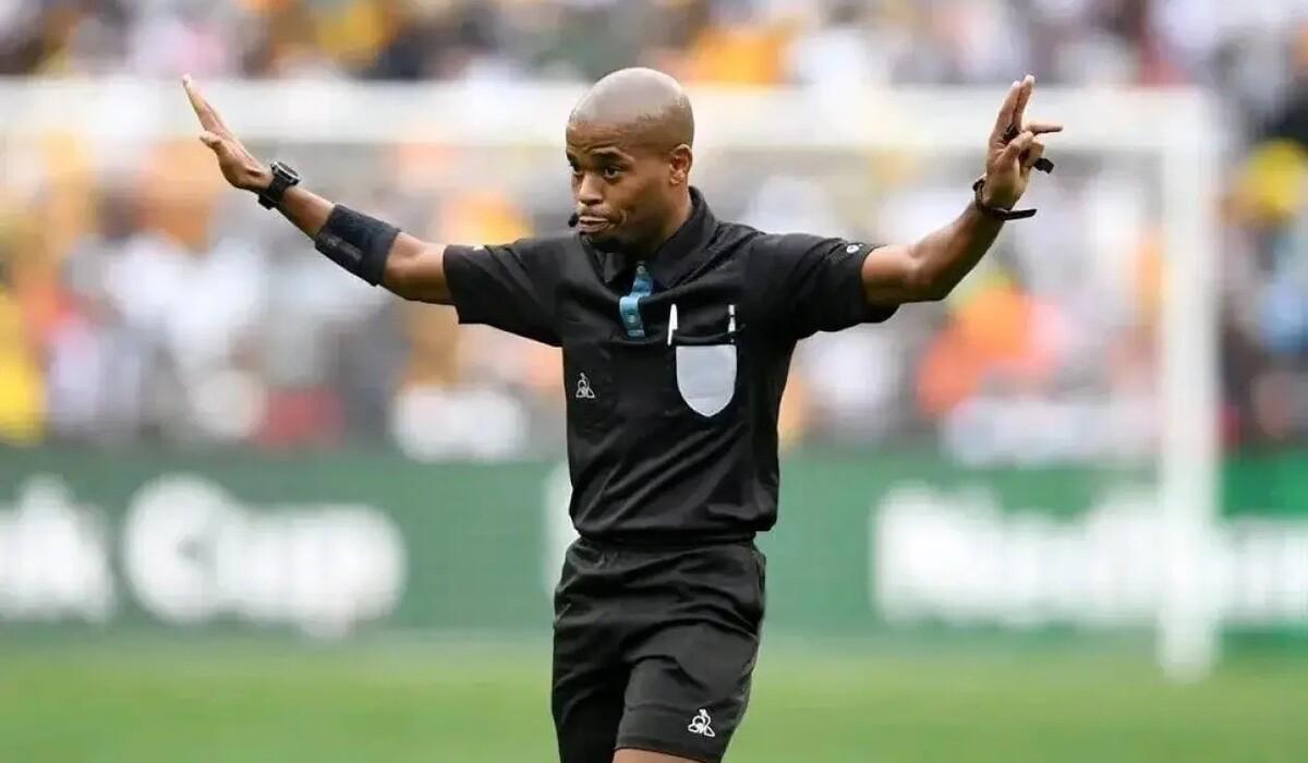 الهلال السوداني يشكو الحكم توم أبونجيل للكاف