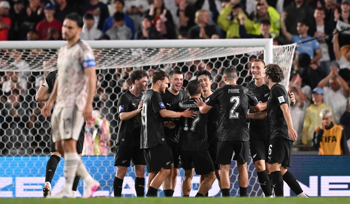 منافس مصر... نيوزيلندا تضرب تشيلي برباعية وديا