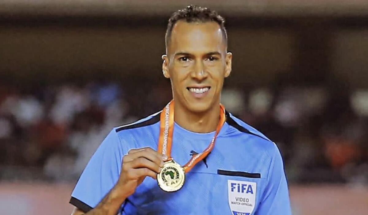 الإعلان عن حكام مباراتي الجيش الملكي ونهضة بركان