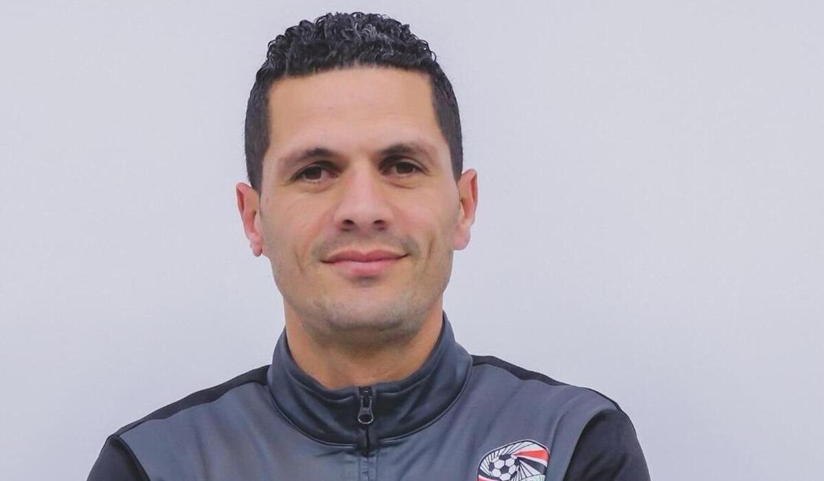 إختيار الحكم محمود وفا لإدارة مباراة الأهلي وسيراميكا