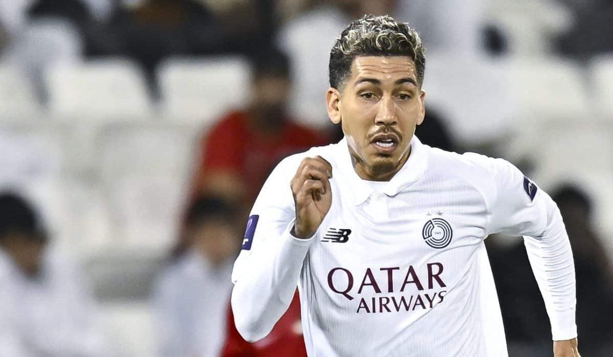 وكيل فيرمينو يعلق على مفاوضات الأهلي لضمه