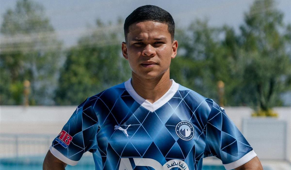 بيراميدز يدرس بيع إيفرتون دا سيلفا في الصيف